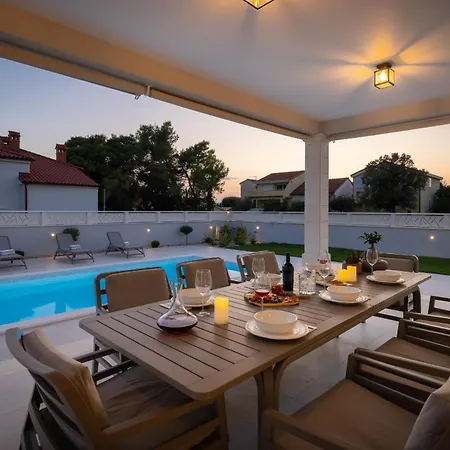 Promona Βίλα Petrcane