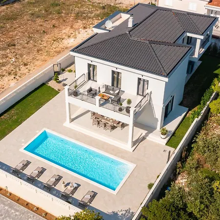 Villa Promona Petrcane