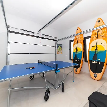 فيلة Promona بيتريتْشاني