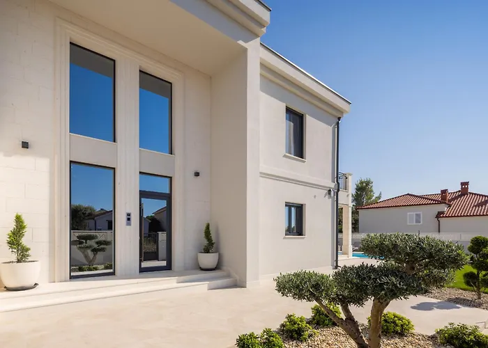 Promona * Петрчане